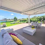 Erato Seafront Luxury Πρωταράς