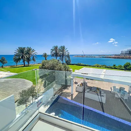 Erato Seafront Luxury 别墅 *