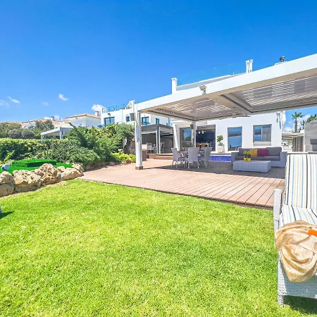 Erato Seafront Luxury *