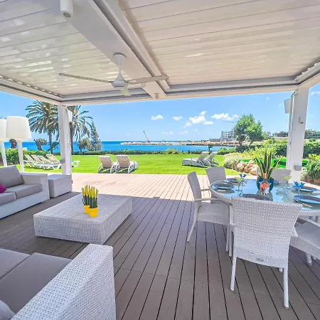 Erato Seafront Luxury *