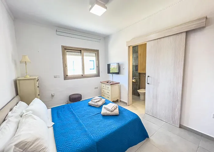 Villa Erato Seafront Luxury Protarász