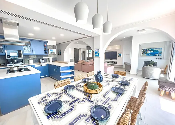 Erato Seafront Luxury * Protaras