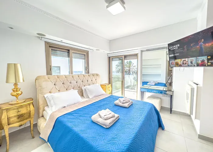 Erato Seafront Luxury *